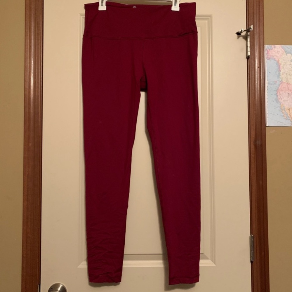Burgundy 90 degree leggings